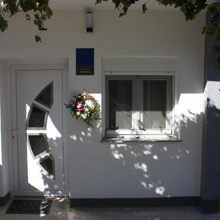 Studio Apartman Tristan Zadar Exteriör bild