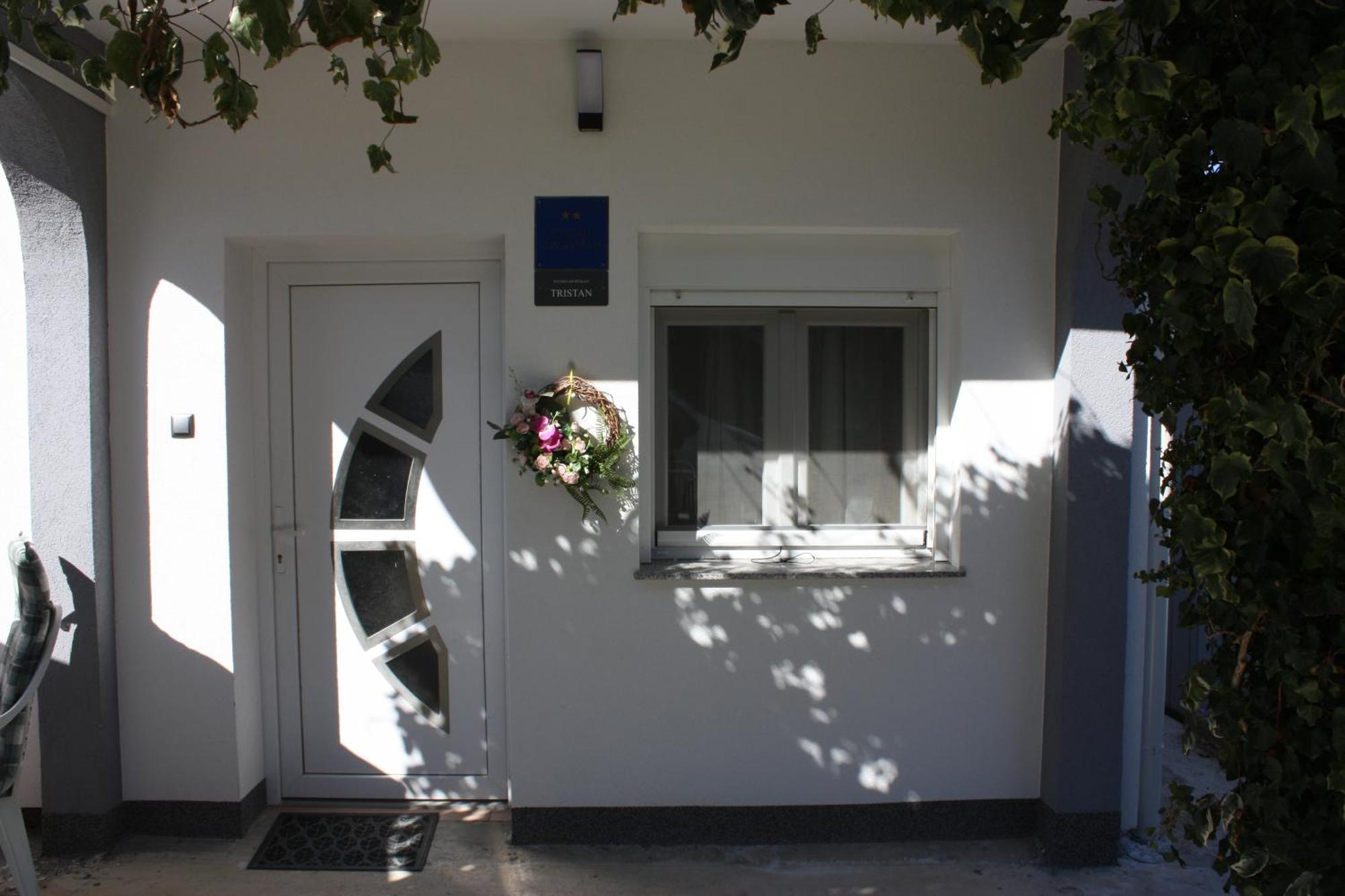 Studio Apartman Tristan Zadar Exteriör bild