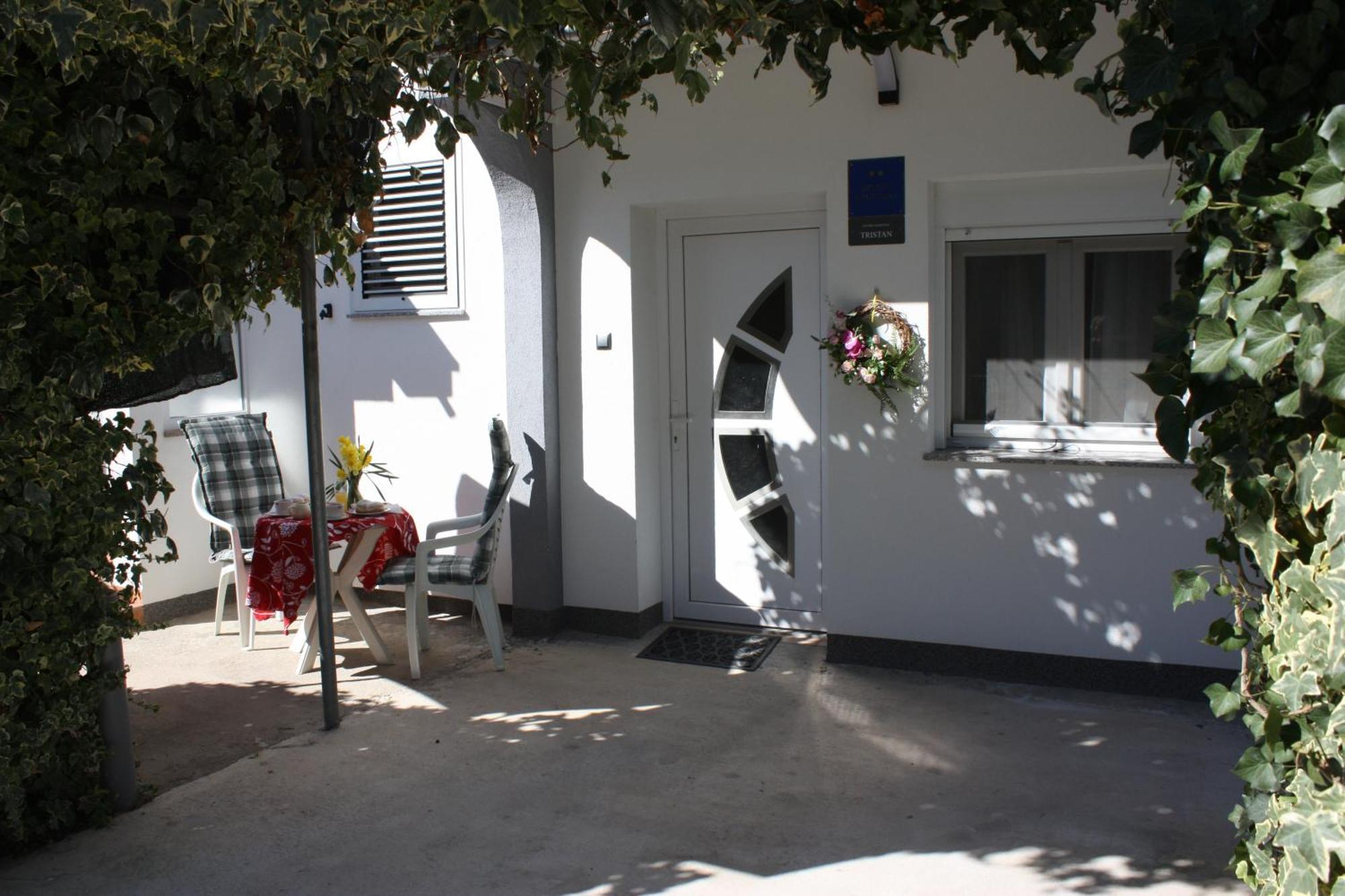 Studio Apartman Tristan Zadar Exteriör bild