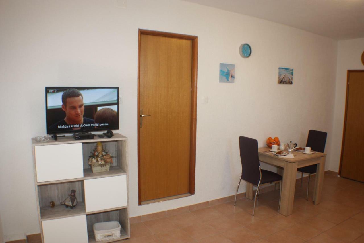 Studio Apartman Tristan Zadar Exteriör bild